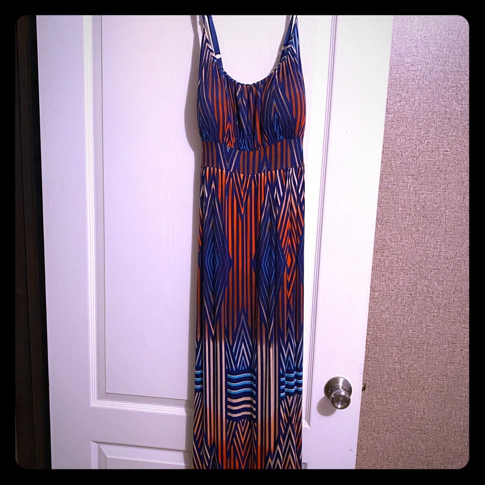 Dress - Picture 2 of 5